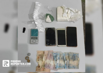 Em operação, polícia apreende R$ 10 mil em cocaína e recupera celulares roubados